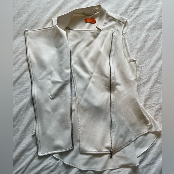 Patrizia Luca Asymmetrical Off-White Vest (M) - Picture 4 of 11